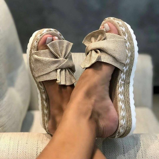 EB | Orthopädische Modedesign-Sandalen