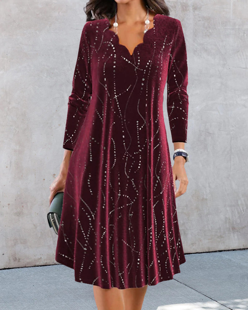 EB | Kleid mit V-Ausschnitt und Langen Ärmeln
