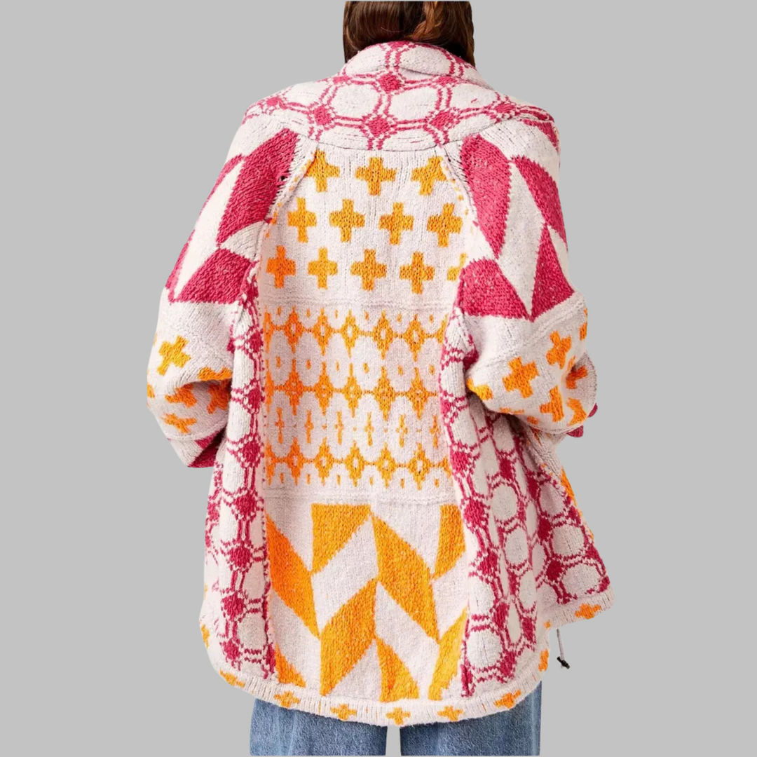 EB | weiche Jacke mit modernen geometrischen Mustern