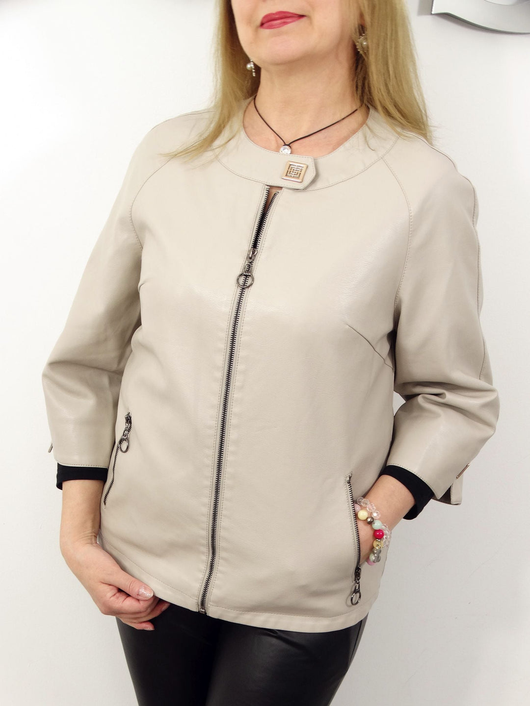 EB | Schicke Kunstlederjacke