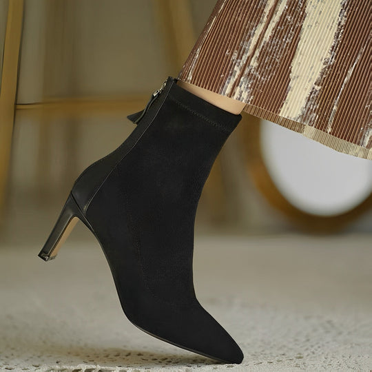 Freja Stilvolle Spitzstiefel mit Hohem Absatz und Reißverschluss EB