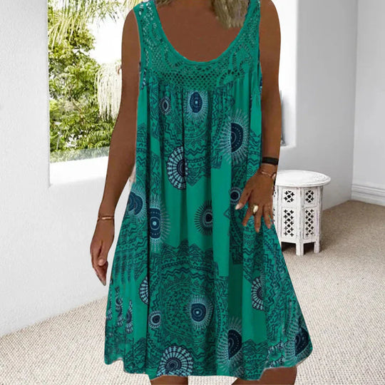 EB | Ärmelloses Kleid mit Lebendigem Boho-Print