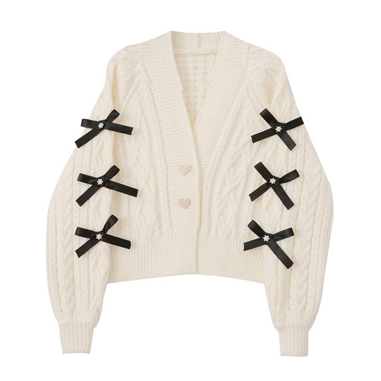 EB | Strickjacke mit Schleifendetails