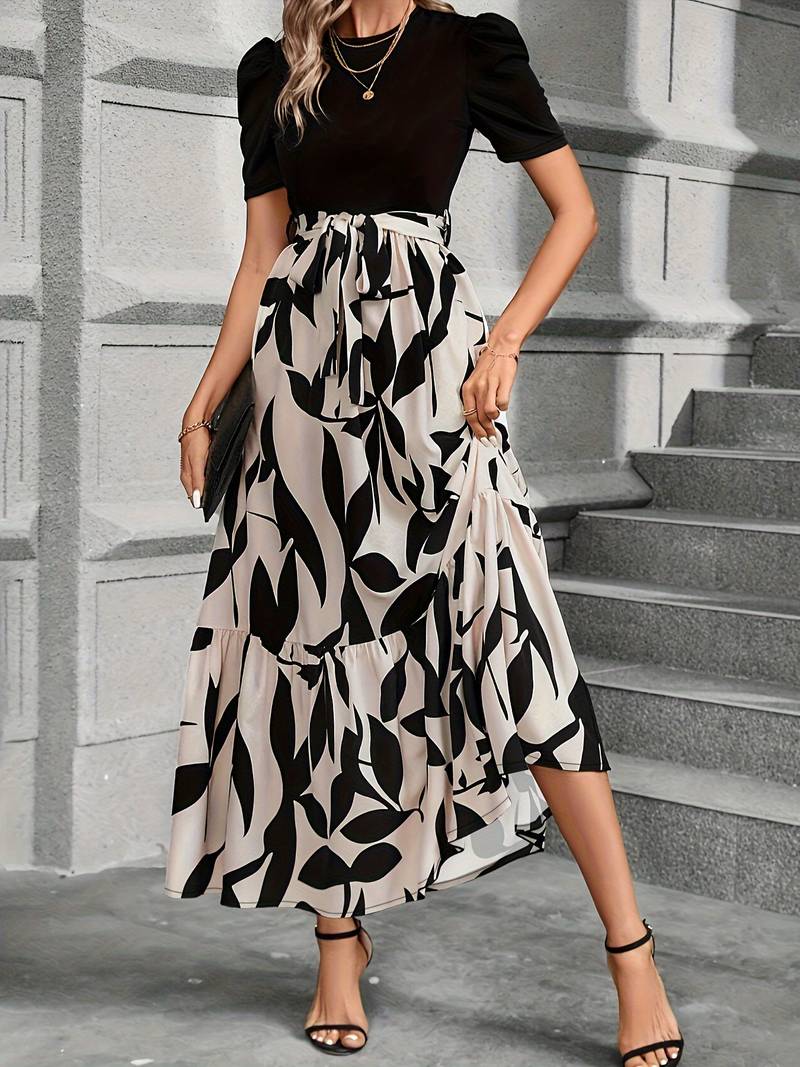 EB | Kleid mit Floralem Druck und Rundhalsausschnitt