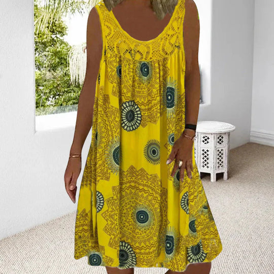 EB | Ärmelloses Kleid mit Lebendigem Boho-Print