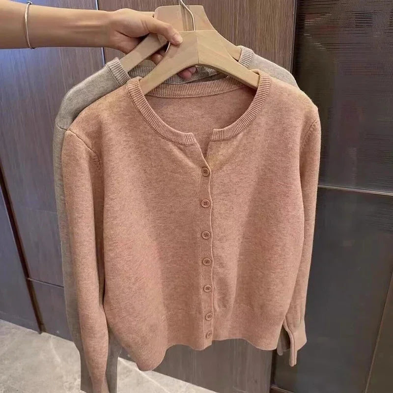 EB | grob gestrickter Woll-Kardigan-Pullover