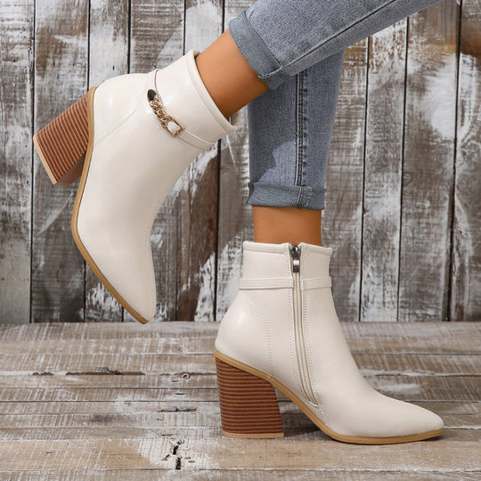 Elegante Stiefel mit seitlichem Reißverschluss und Blockabsatz EB