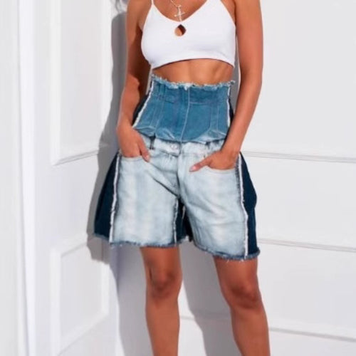 EB | Kontrastfarbene Spleiß-Denim-Shorts