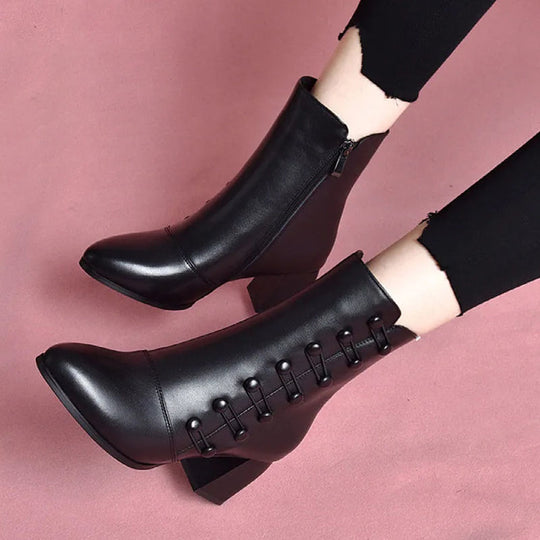 Elegante Ankle Boots mit Absatz für Damen EB