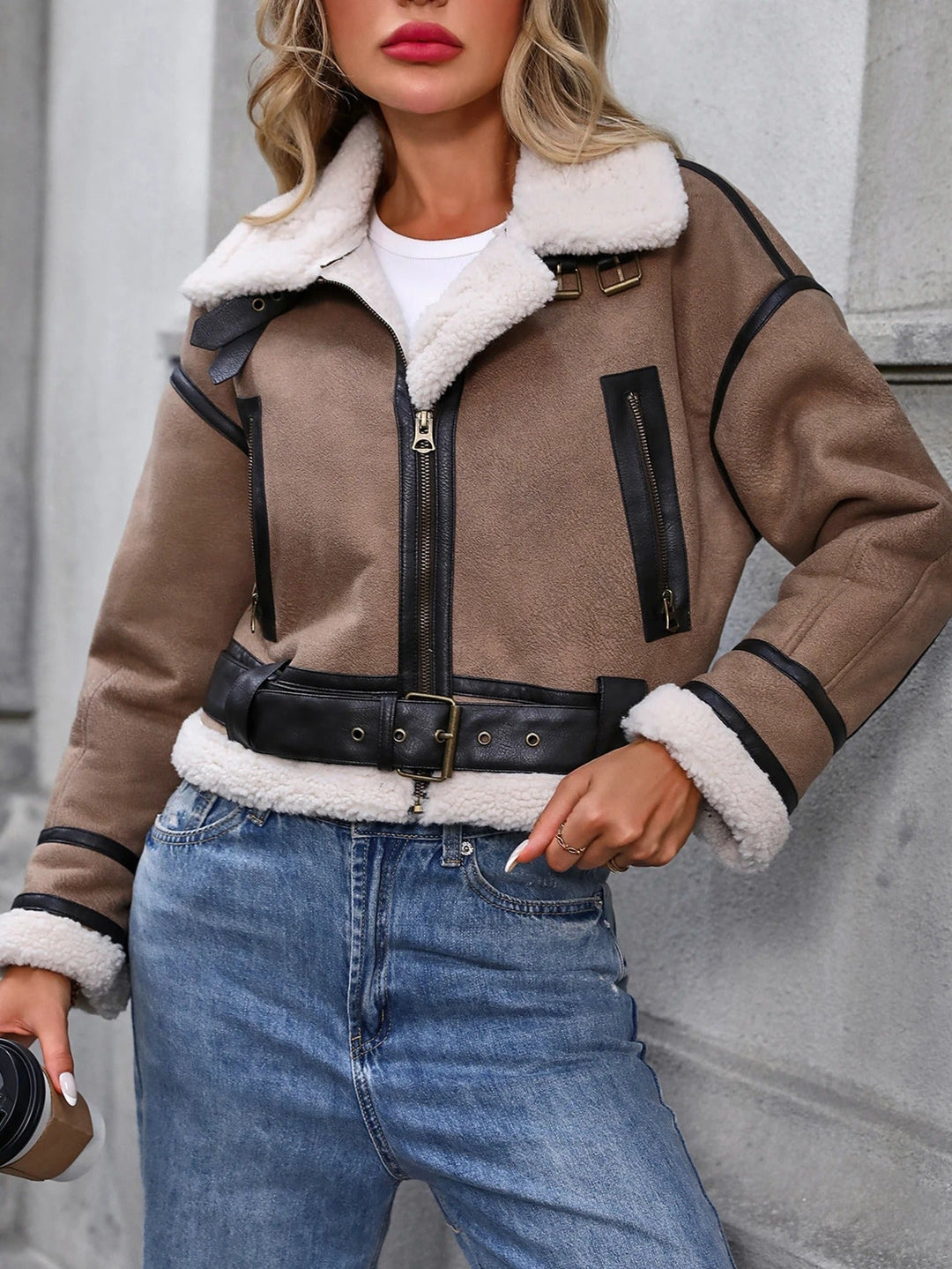 EB | Samt Kurze Jacke mit Reißverschlussdetail