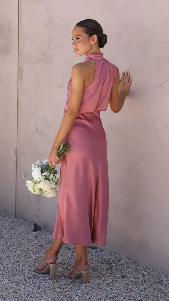 EB - Glänzendes langes Kleid