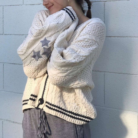 EB | Bestickter Weinlese Pullover