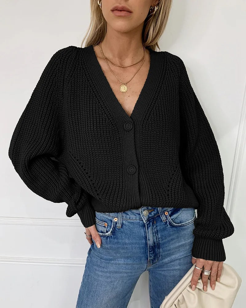 EB | Kuschelige Strickjacke mit Knopf