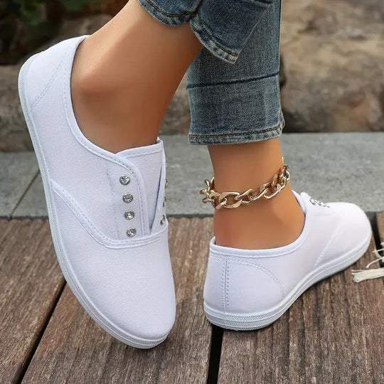 Entspannte Schuhe mit Kristallöse EB EB