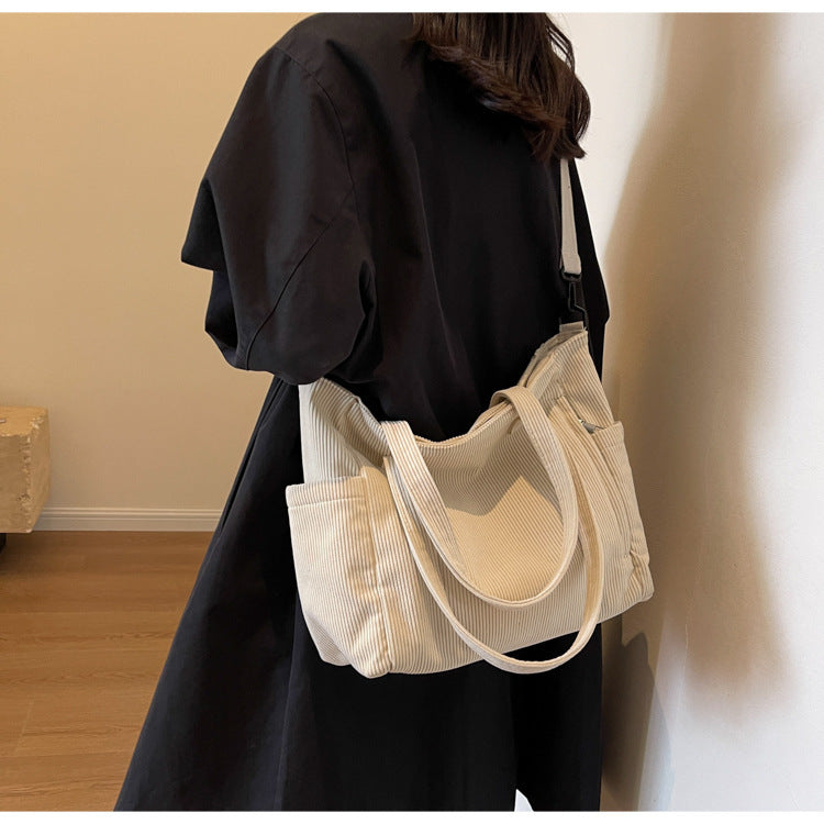 EB | Student Tote Cordtasche