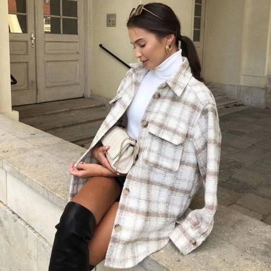 EB | Shirtjacke Oversized Fit Weich und Leicht Knopfverschluss und Brusttaschen