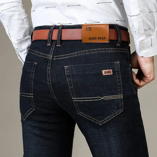 EB - Gerade geschnittene Stretchjeans für Herren