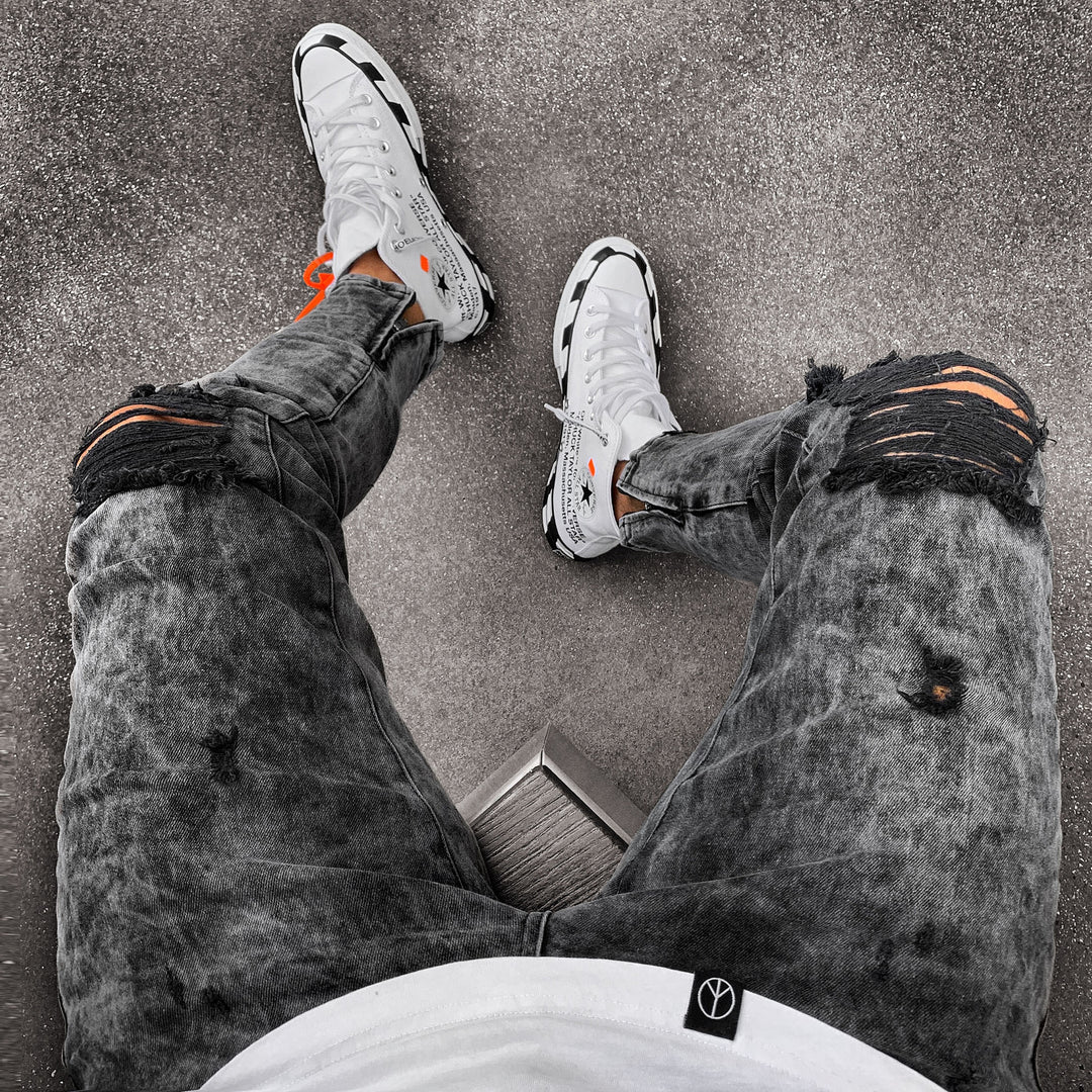 Herren Skinny Jeans mit modischen Used-Effekten EB