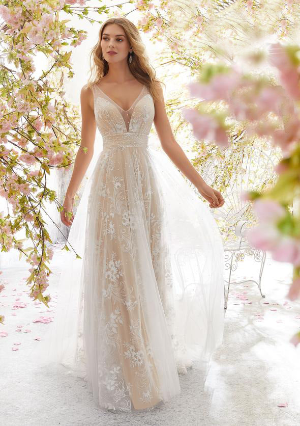 Damen Elegantes Tüll Abendkleid mit floralem Design und transparenter Oberfläche EB