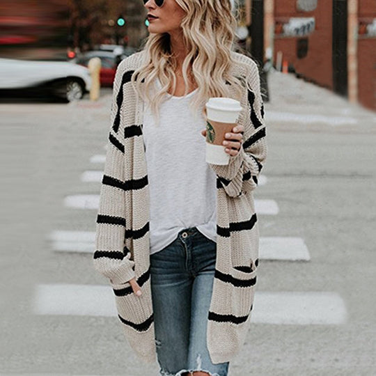 Damen Strickjacke im lässigen Oversized-Stil mit farbenfrohem Streifenmuster EB