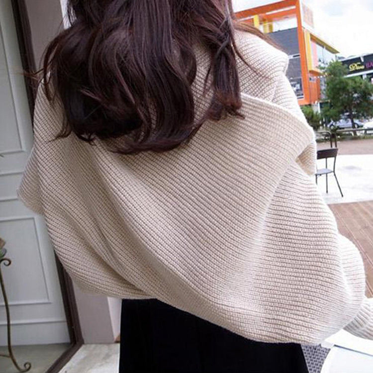 Damen stylischer Strickschal mit innovativem Design EB