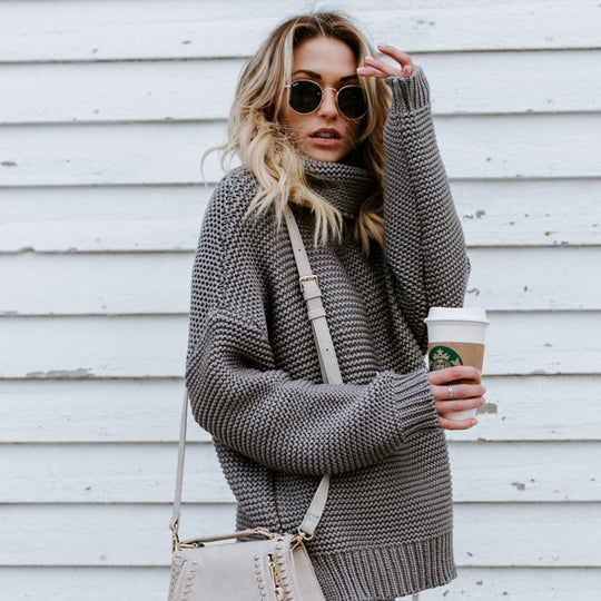Damen Grobstrickpullover mit hohem Kragen und lässiger Passform EB