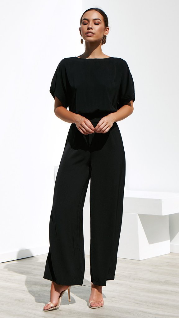 Damen Jumpsuit mit weitem Bein und elegantem Schnitt EB