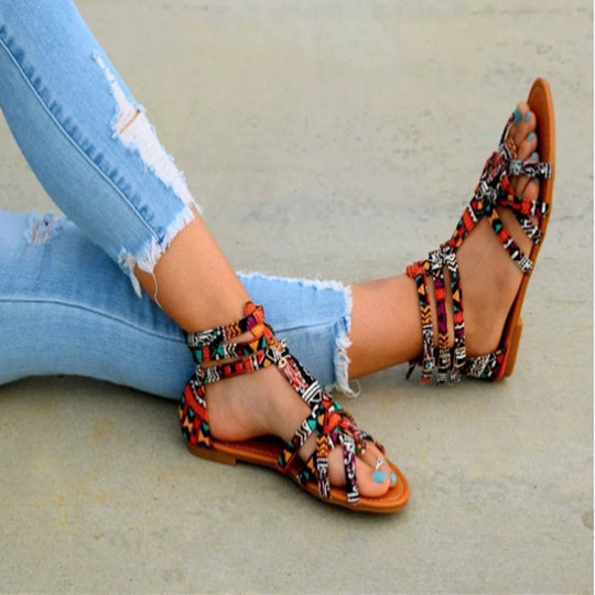 Damen Bunte Sandalen mit modischem Riemendesign und verstellbarem Fersenverschluss EB