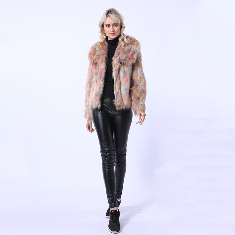 Damen Kunstpelzjacke mit lebhaftem Farbverlauf und elegantem Schnitt EB