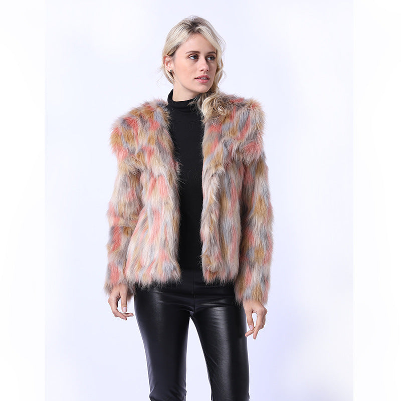 Damen Kunstpelzjacke mit lebhaftem Farbverlauf und elegantem Schnitt EB