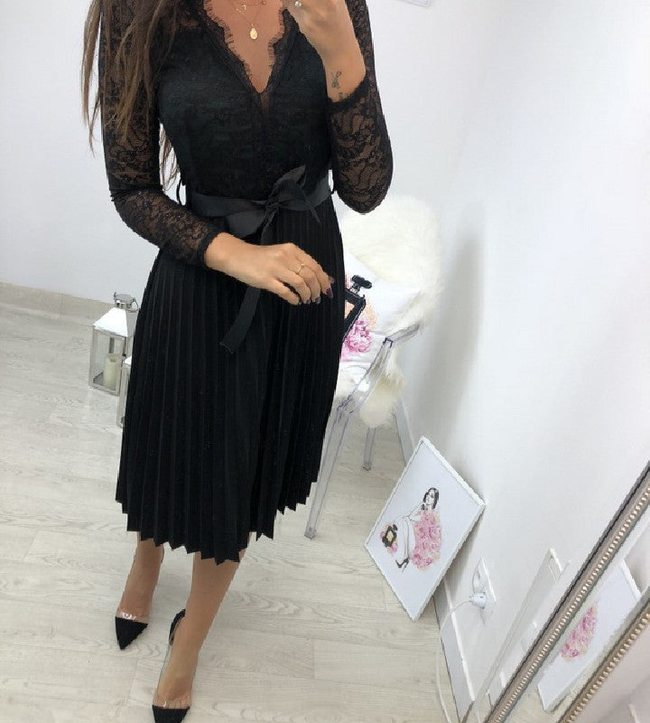 Damen Spitzenkleid mit plissierten Rock EB