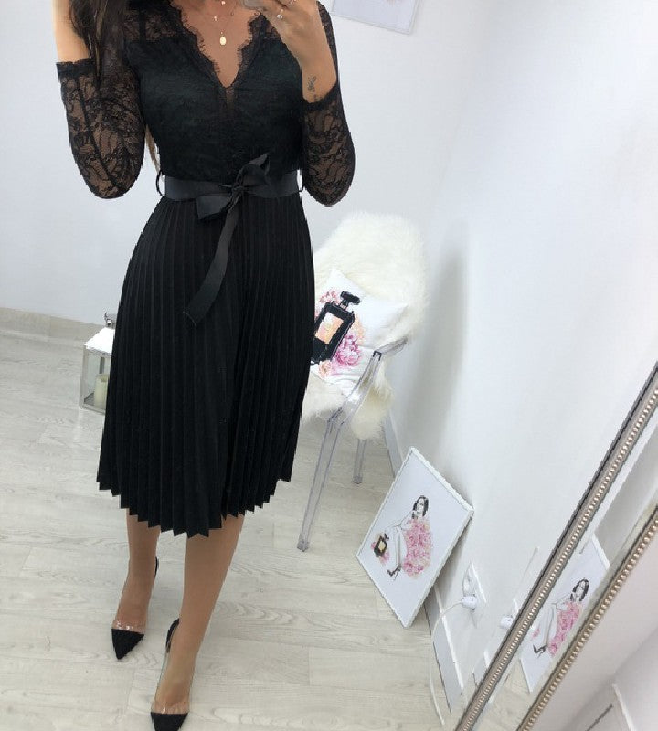 Damen Spitzenkleid mit plissierten Rock EB