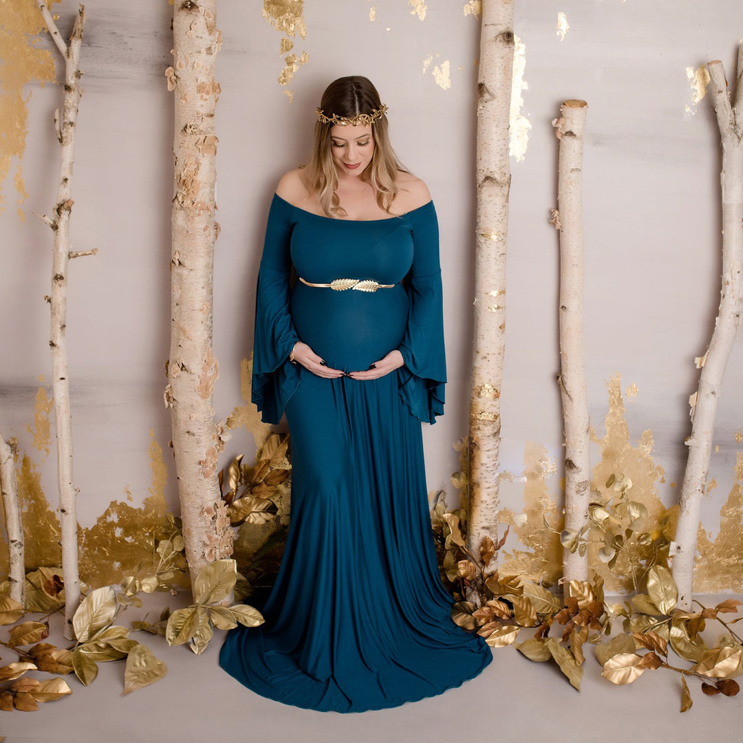 Damen Umstands-Maxikleid mit schulterfreiem Design und fließenden Ärmeln EB