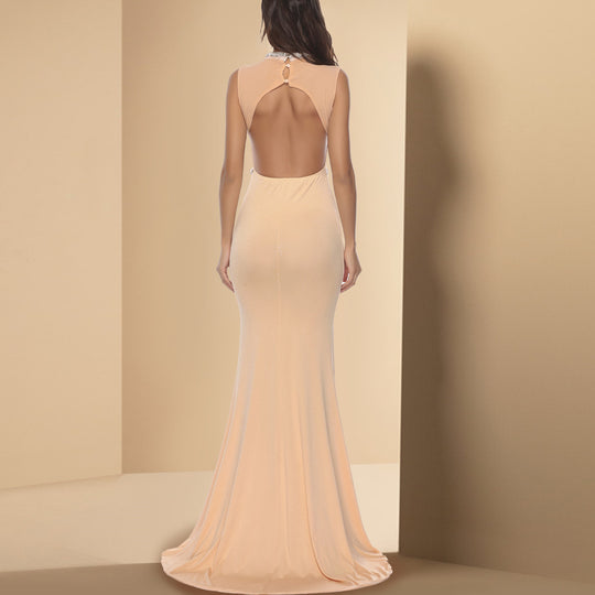 Damen Elegantes figurbetontes Maxikleid mit tiefem Schlitz und funkelndem Dekolleté EB