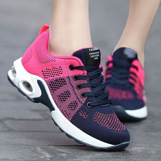 Damen Sportliche Sneakers mit luftiger Mesh-Konstruktion und dämpfender Sohle EB