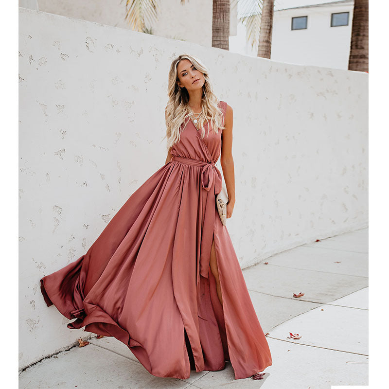 Damen Elegantes Maxikleid mit fließendem Rock und schlichter Silhouette EB