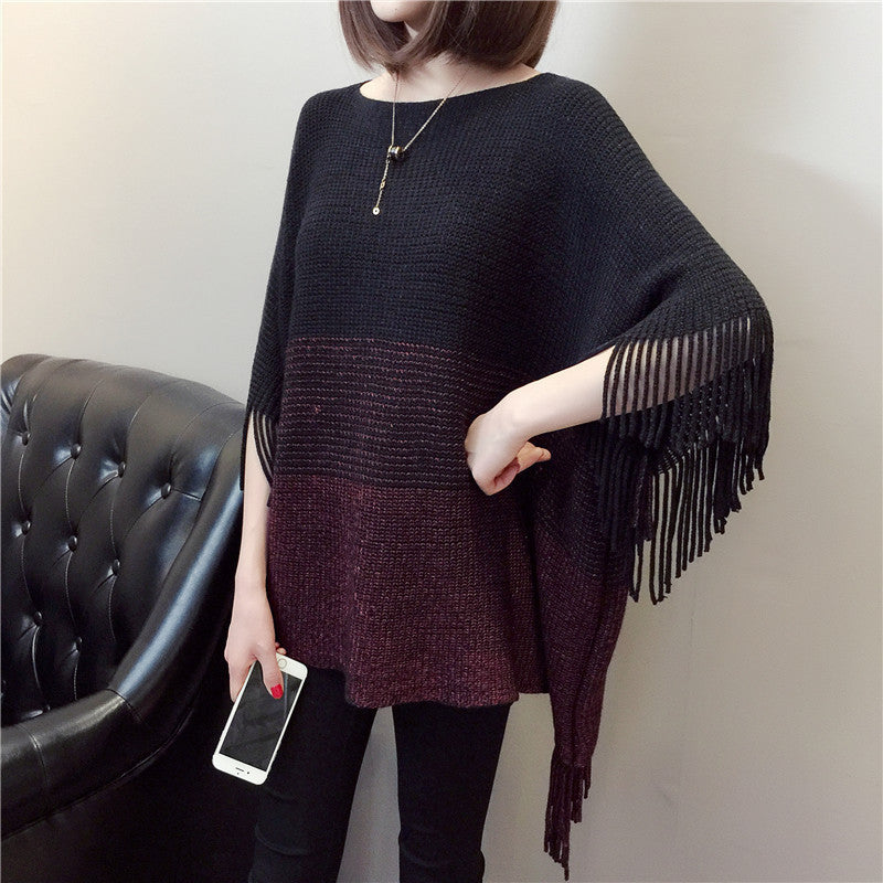 Damen Strickponcho mit Fransen und modischem Farbverlauf EB