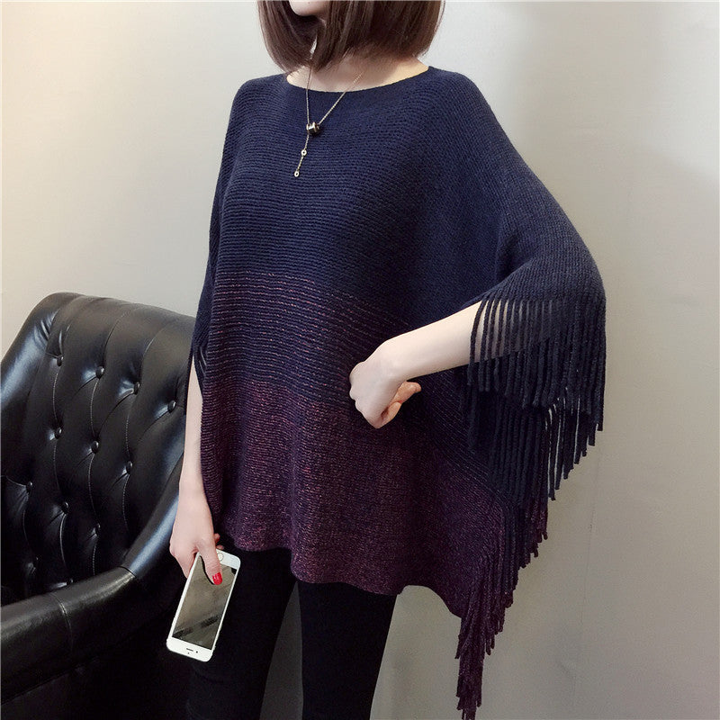 Damen Strickponcho mit Fransen und modischem Farbverlauf EB