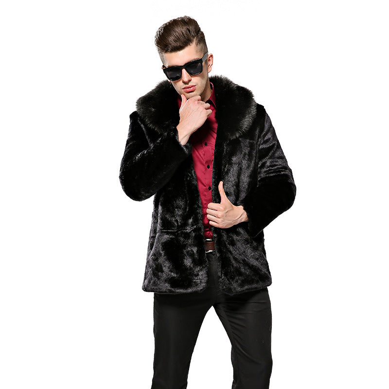 Herren Flauschiger Kunstpelzmantel mit voluminösem Kragen und eleganten Akzenten EB