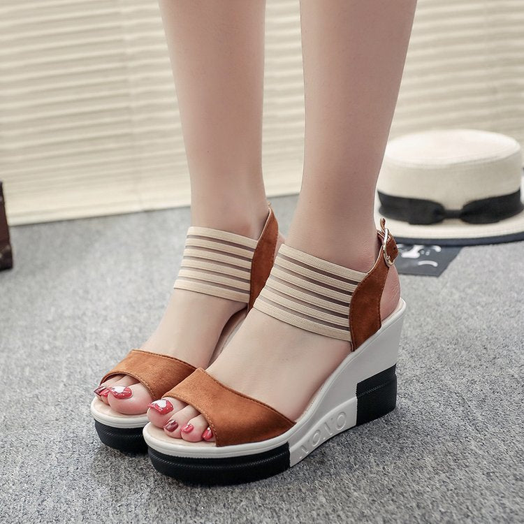 Damen Wedge-Sandaletten mit elastischem Riemendesign und gepolsterter Innensohle EB