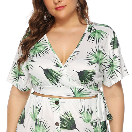 Damen elegantes Sommer-Outfit mit floralem Print und modischem Wickeldetail EB