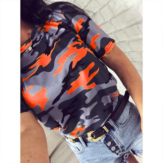 Damen Sportliches Camouflage-T-Shirt EB