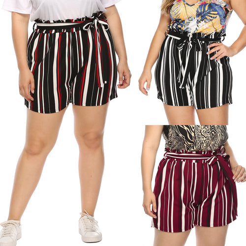Damen elegant geschnittene gestreifte Shorts mit dekorativem Bindegürtel EB
