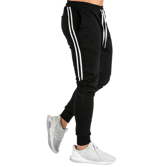 Herren Sportliche Jogginghose mit atmungsaktiver Struktur und seitlichen Streifen EB