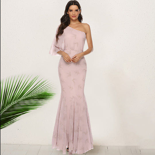 Damen Elegantes Abendkleid mit asymmetrischem Schnitt und schwingendem Saum EB