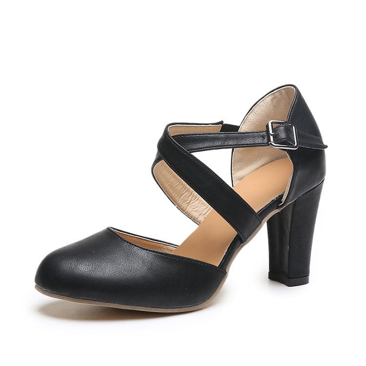 Damen Pumps mit dekorativem Riemendesign und komfortablem Blockabsatz EB