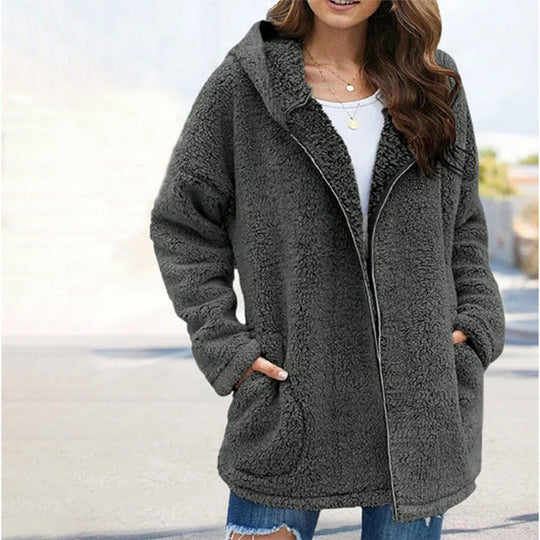 EB | Warmer Mantel mit Kuscheliger Kapuze