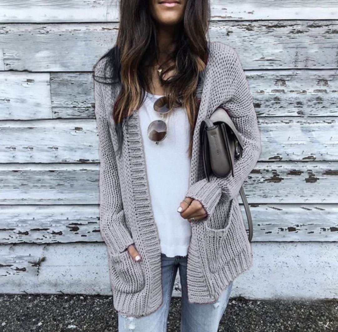 Damen Grobstrickjacke mit tiefen Taschen und lässigem Schnitt EB