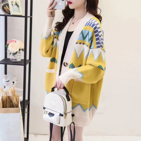 Damen Großer, gemusterter Strickcardigan mit Taschen und Knopfleiste EB