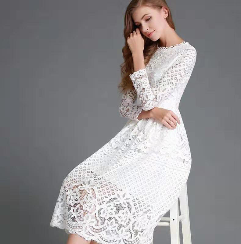 Damen Spitzen Midikleid mit langen Ärmeln und floralem Detail EB